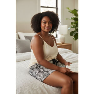 P.J. Salvage Athletic Shorts L Black Ivory Snake Print